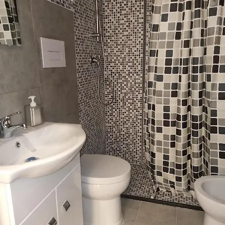 ベッド・アンド・ブレックファスト B&B Centrale 3*