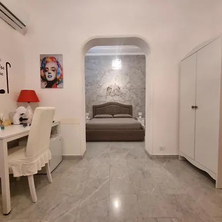 ベッド・アンド・ブレックファスト B&B Centrale メッシーナ