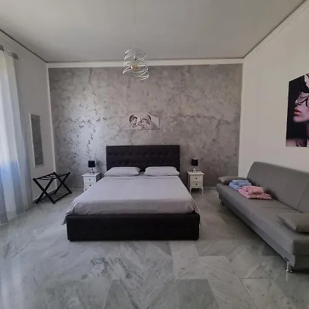 ベッド・アンド・ブレックファスト B&B Centrale メッシーナ